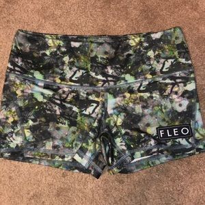 FLEO 3.25 INCH SHORTS